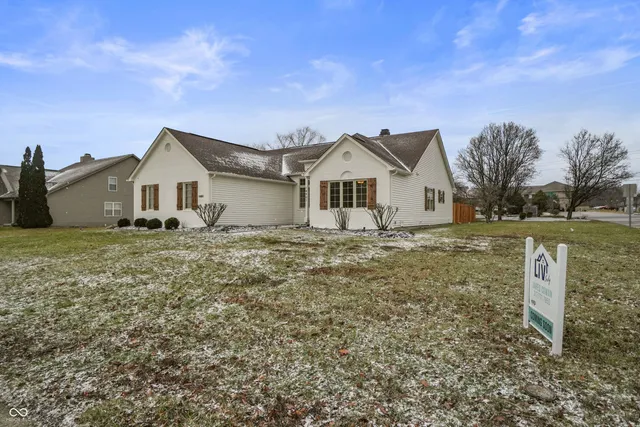 $425,000 | 14901 Windmill Drive, Carmel, IN 46033