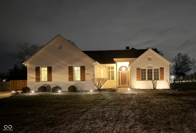 $425,000 | 14901 Windmill Drive, Carmel, IN 46033