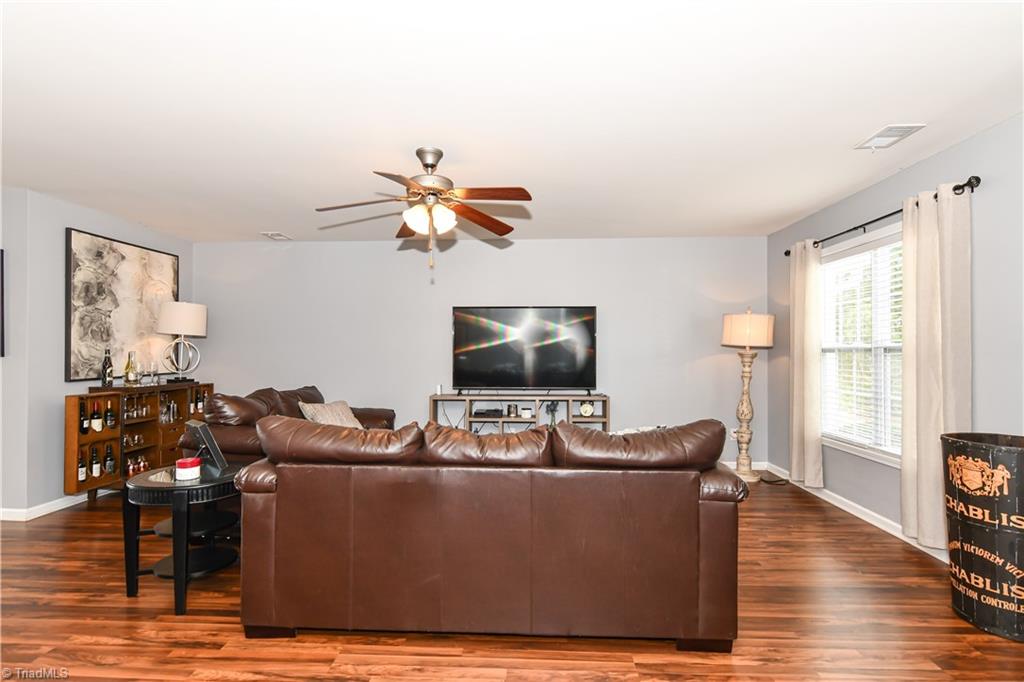 467 Ansley Way High Point, NC 27265 - Photo 3 of 16 View looking into living room as you walk thru to the back kitchen and dining area.