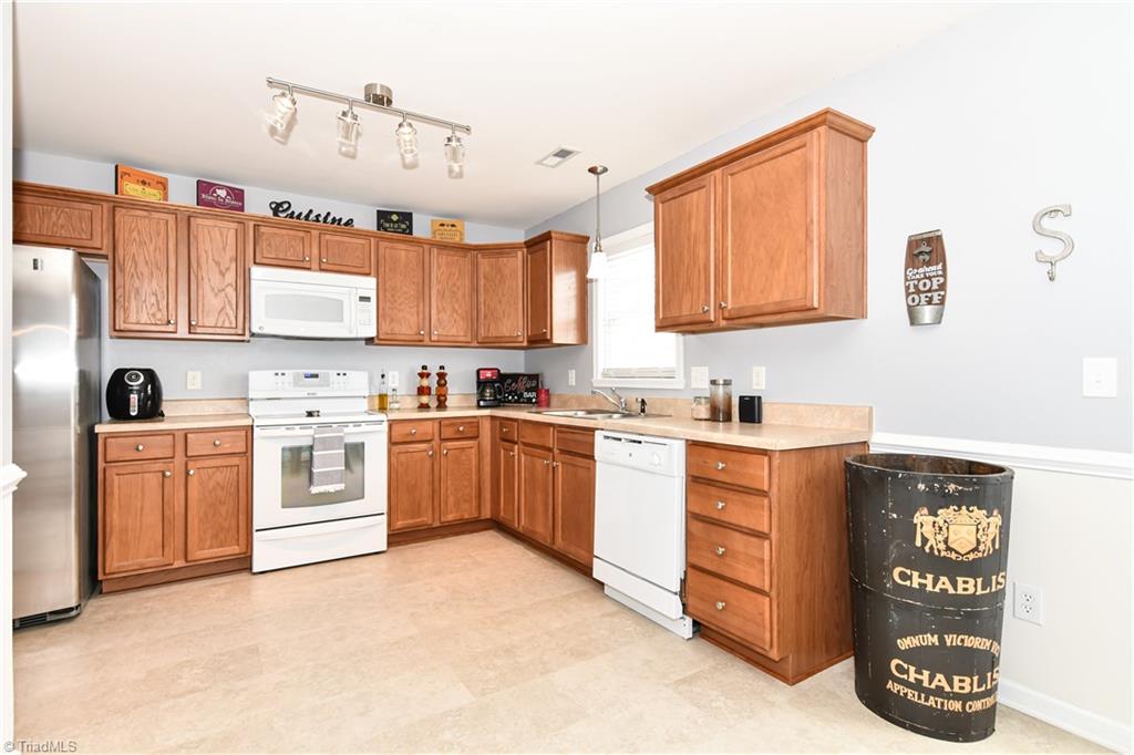 467 Ansley Way High Point, NC 27265 - Photo 6 of 16 Open concept to the dining area and plenty of room if you want to add a kitchen island.