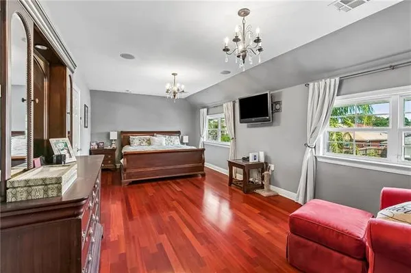 $549,000 | 4701 Lake Vista Drive, Metairie, LA 70006