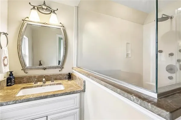 $549,000 | 4701 Lake Vista Drive, Metairie, LA 70006