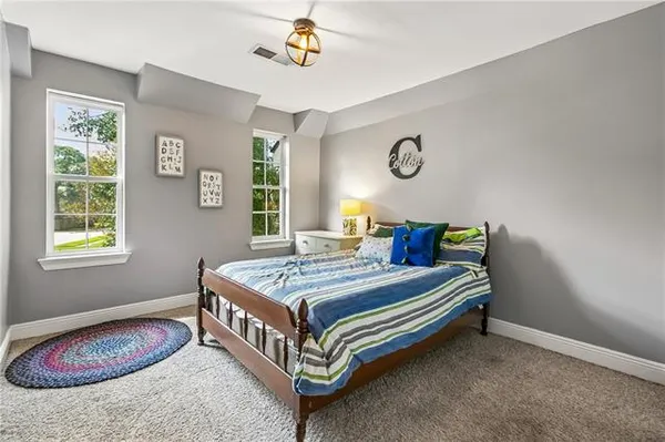 $549,000 | 4701 Lake Vista Drive, Metairie, LA 70006