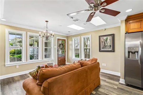 $549,000 | 4701 Lake Vista Drive, Metairie, LA 70006