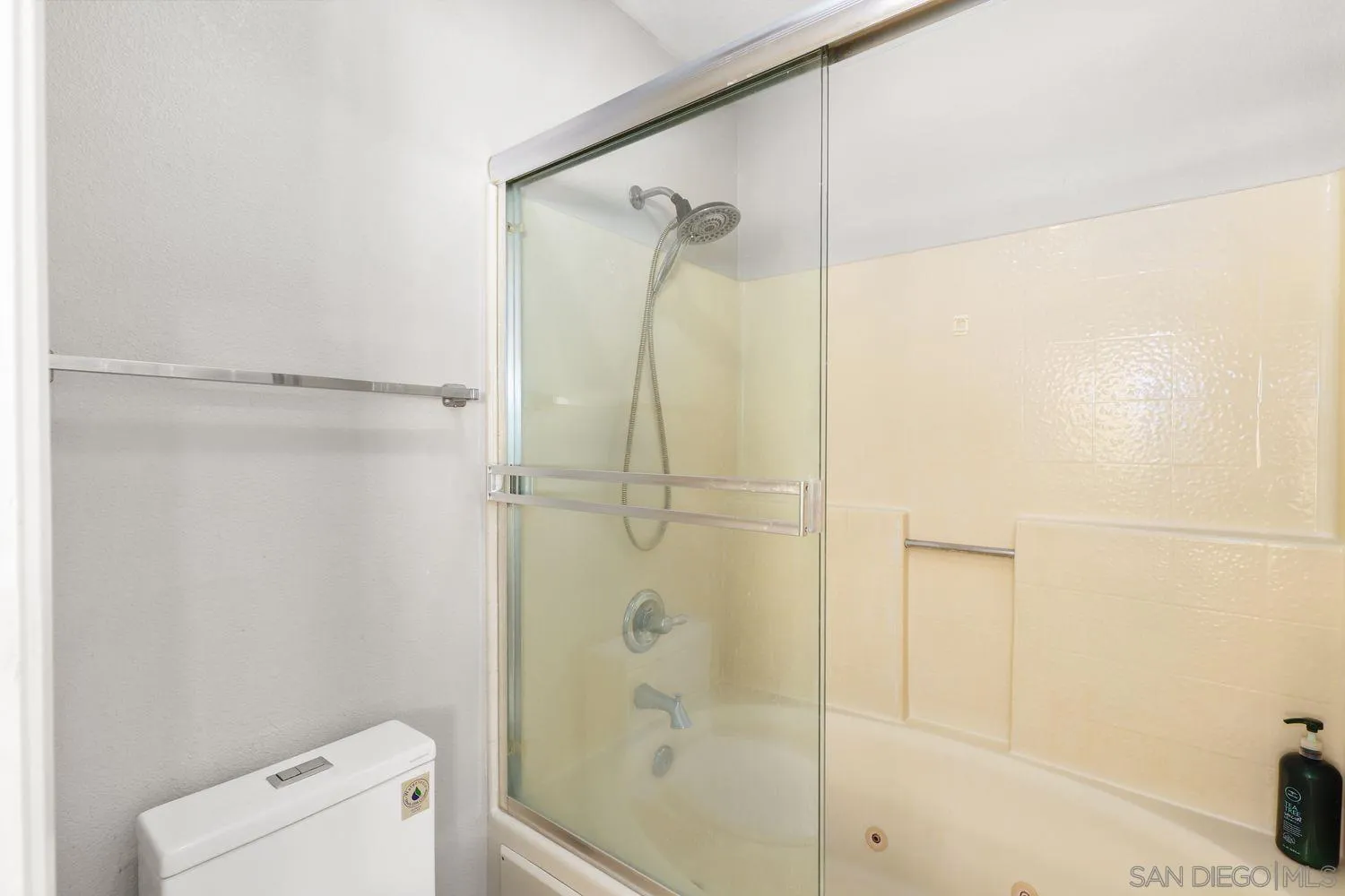 5234 Rancho Court Oceanside, CA 92056 - Photo 18 of 24 Gallery Image 18
