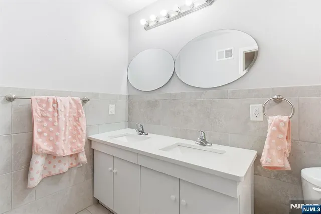 $850,000 | 486 4th Street, Newark, NJ 07107