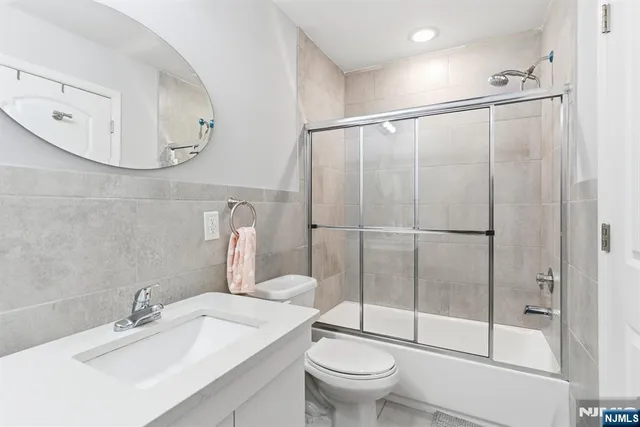 $850,000 | 486 4th Street, Newark, NJ 07107