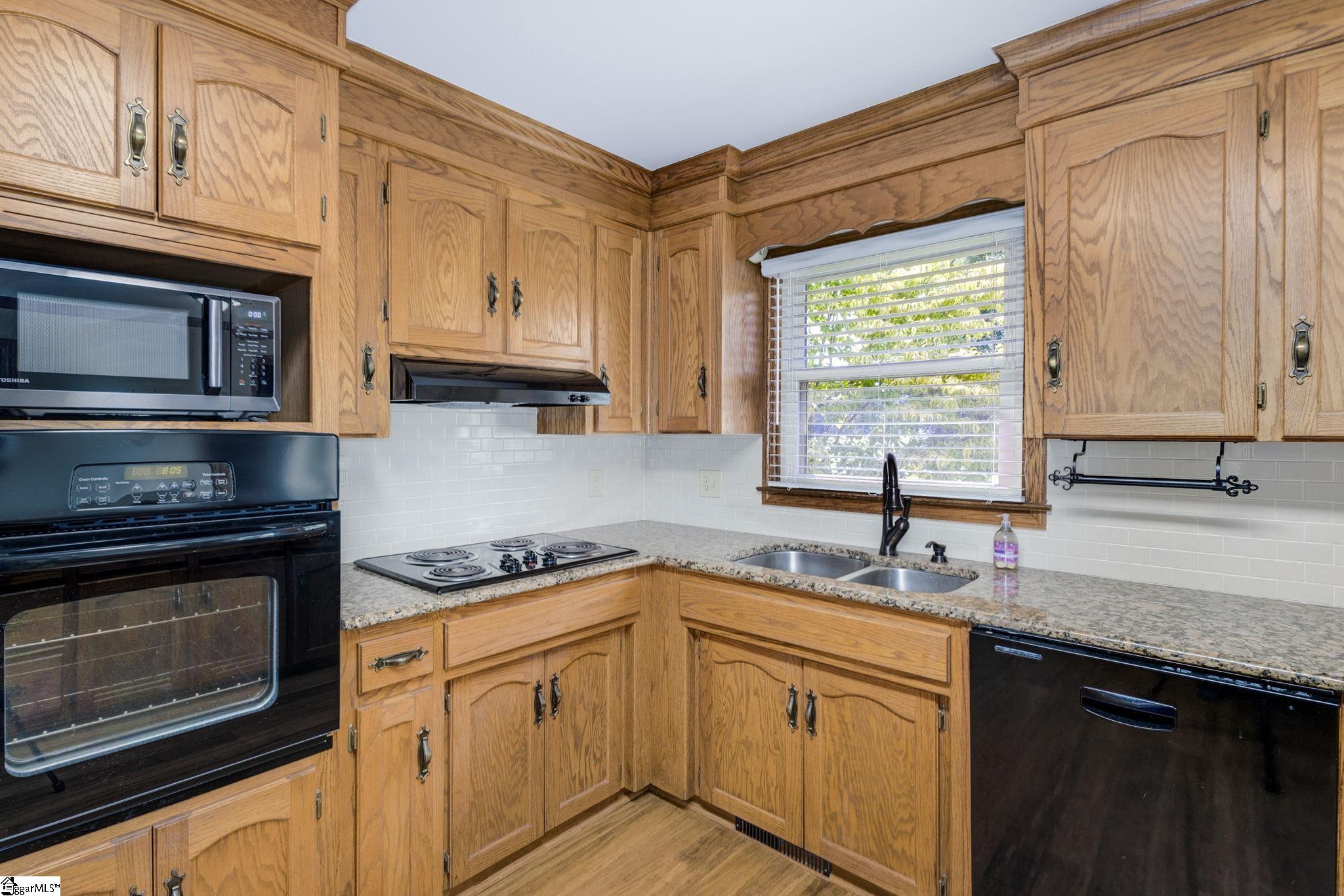 2835 Locust Hill Road Taylors, SC 29687 - Photo 11 of 32 Gallery Image 11