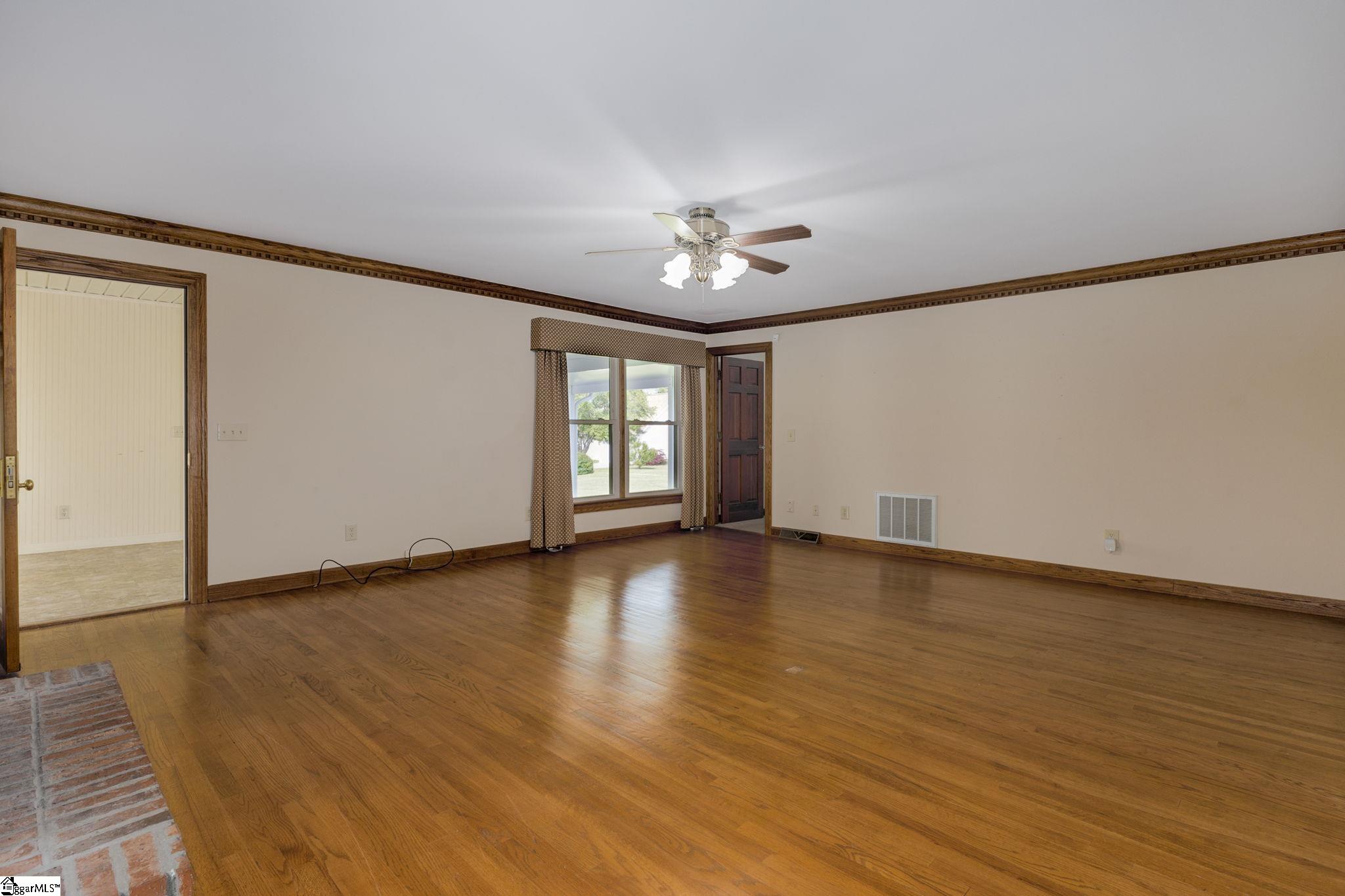 2835 Locust Hill Road Taylors, SC 29687 - Photo 15 of 32 Gallery Image 15