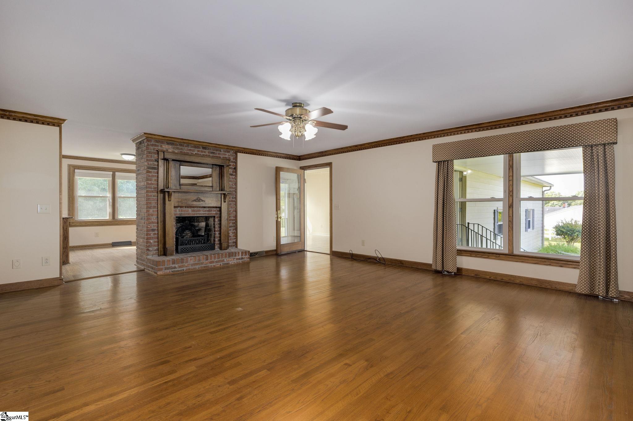 2835 Locust Hill Road Taylors, SC 29687 - Photo 18 of 32 I