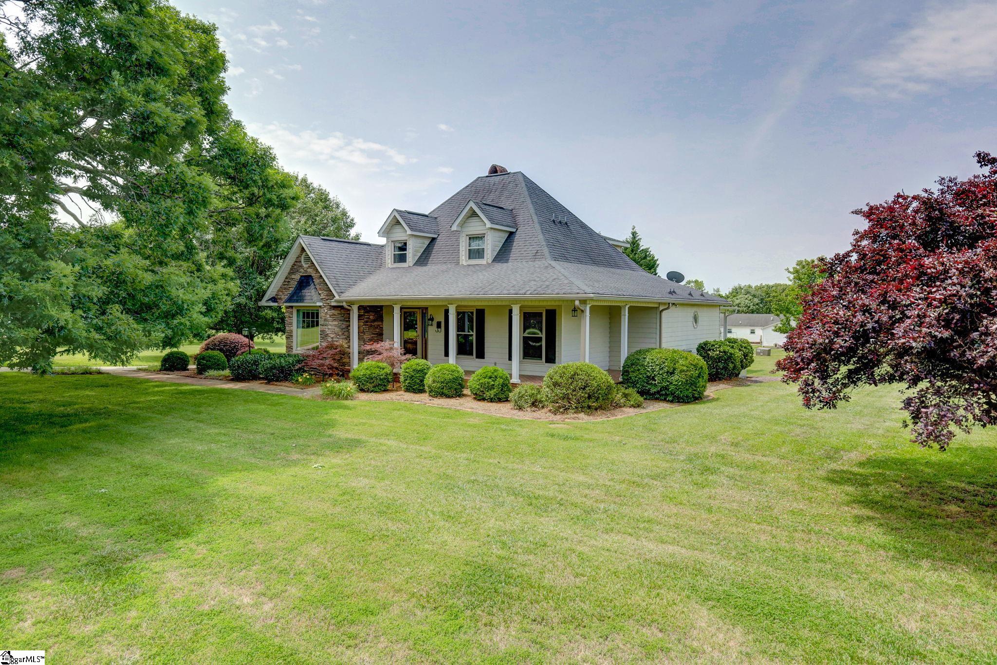 2835 Locust Hill Road Taylors, SC 29687 - Photo 4 of 32 Gallery Image 4