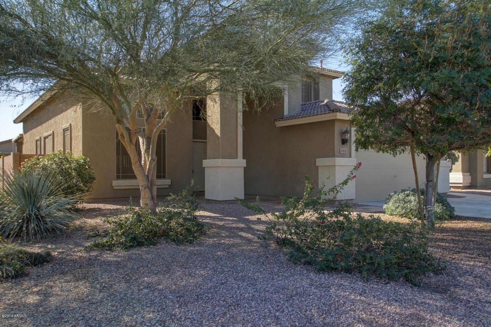 15911 West Hearn Road Surprise, AZ 85379 - Photo 3 of 39 Hearn (3)