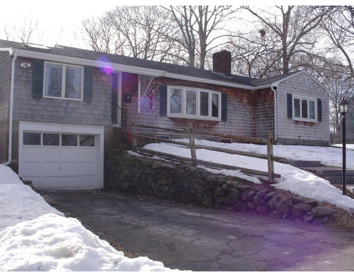 59 Moynihan Road Hamilton, MA 01982 - Photo 1 of 15 Gallery Image 1