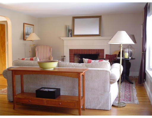 59 Moynihan Road Hamilton, MA 01982 - Photo 3 of 15 Gallery Image 3