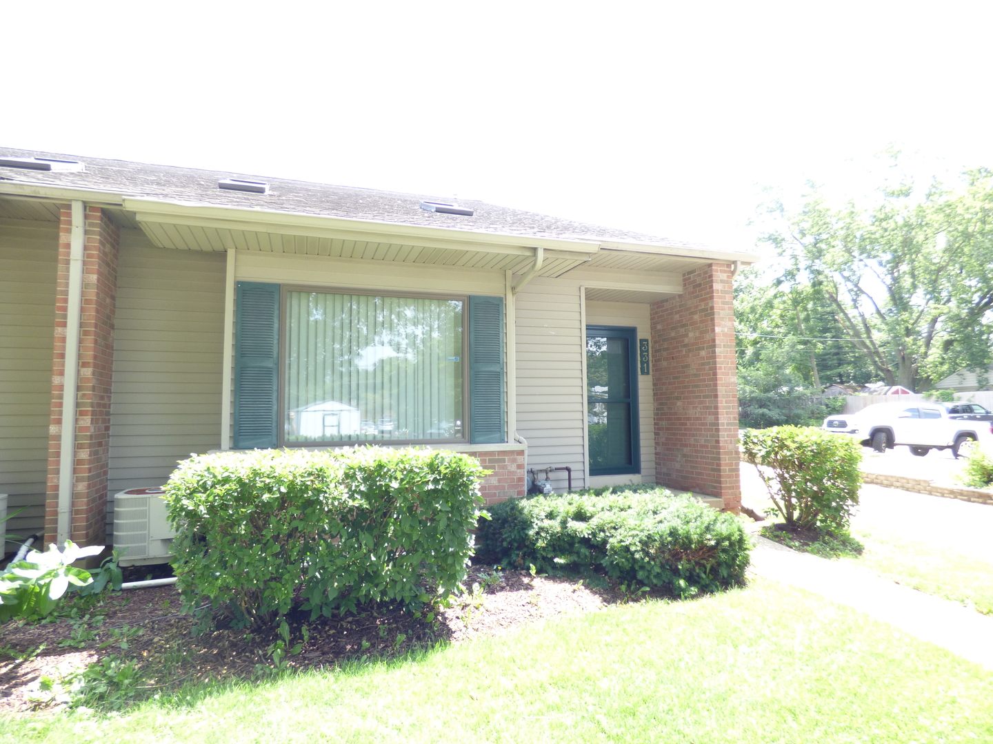 331 North Weston Ave Unit 331  