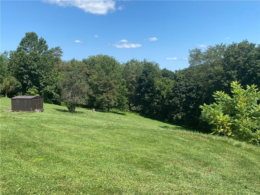 647 Linden Road Eighty Four, PA 15330 - Photo 4 of 25 Gallery Image 4