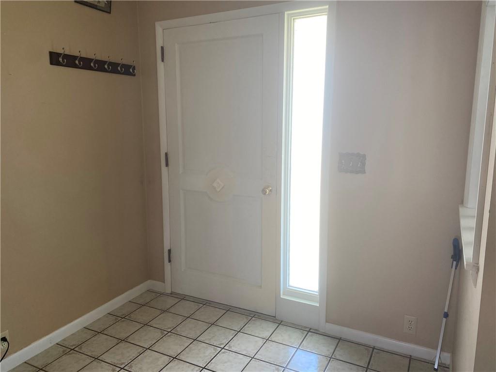 647 Linden Road Eighty Four, PA 15330 - Photo 5 of 25 Gallery Image 5