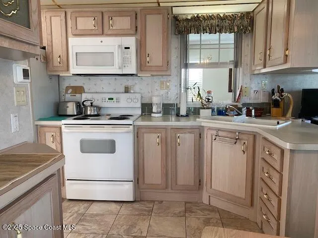 $186,500 | 2220 Orbiter Court, Unit 158, Titusville, FL 32796