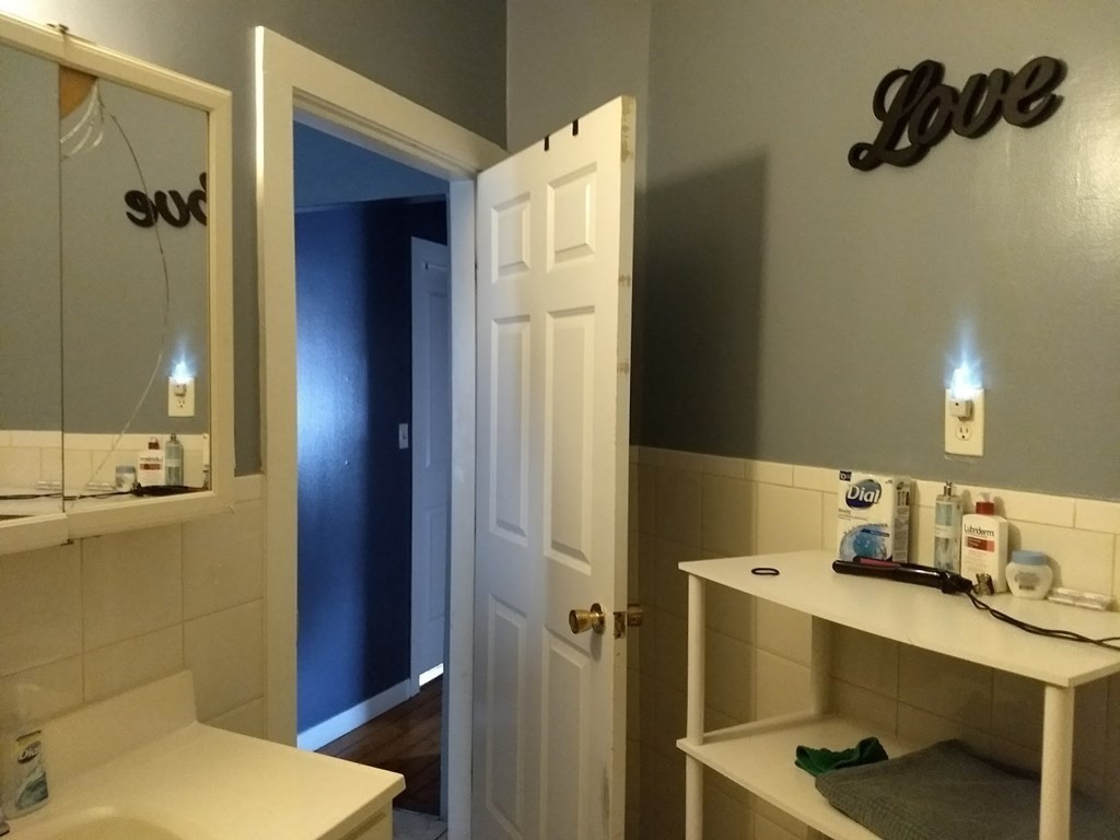 159 High Street Fall River, MA 02720 - Photo 13 of 32 Gallery Image 13