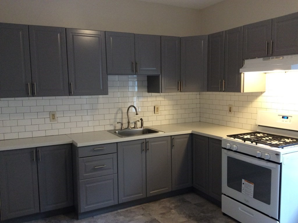 159 High Street Fall River, MA 02720 - Photo 3 of 32 Gallery Image 3