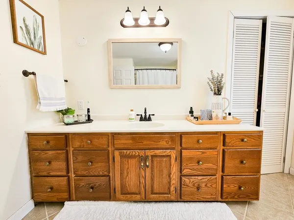 $2,995 | 34 Hidden Meadows Lane, Unit A, Eliot, ME 03903