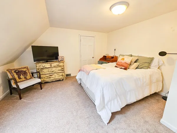 $2,995 | 34 Hidden Meadows Lane, Unit A, Eliot, ME 03903