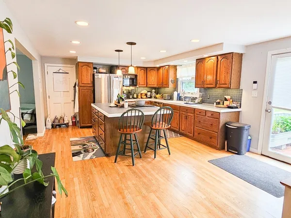 $2,995 | 34 Hidden Meadows Lane, Unit A, Eliot, ME 03903