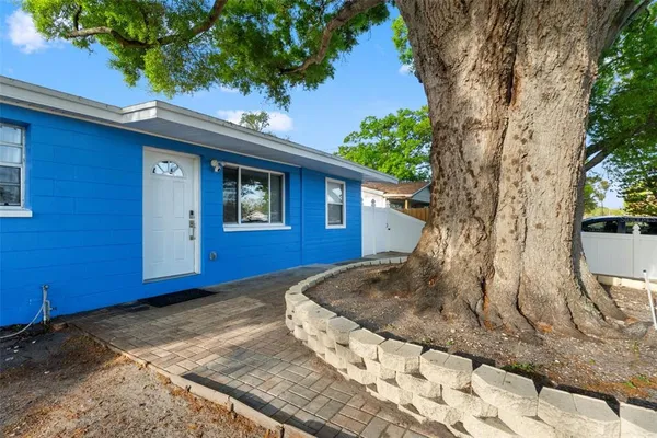 $360,000 | 8996 Southern Comfort Drive, Largo, FL 33773