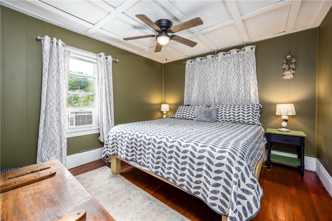 87 Garden Drive Irondequoit, NY 14609 - Photo 19 of 34 Primary Bedroom!