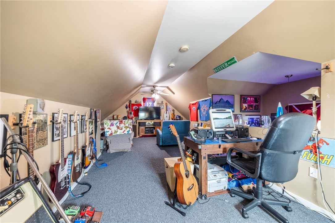 87 Garden Drive Irondequoit, NY 14609 - Photo 25 of 34 Third Floor Man Cave!