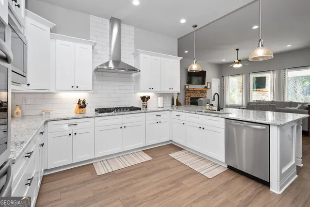 $859,900 | 326 Atlantica Drive, Newnan, GA 30263