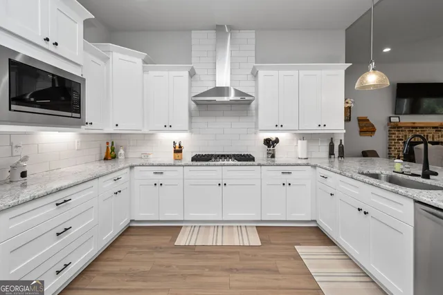 $859,900 | 326 Atlantica Drive, Newnan, GA 30263