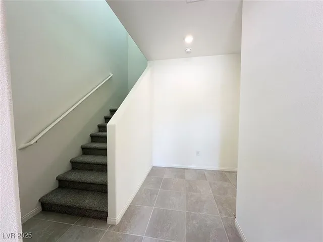 $2,350 | 4559 Merlot Hills Avenue, Las Vegas, NV 89141