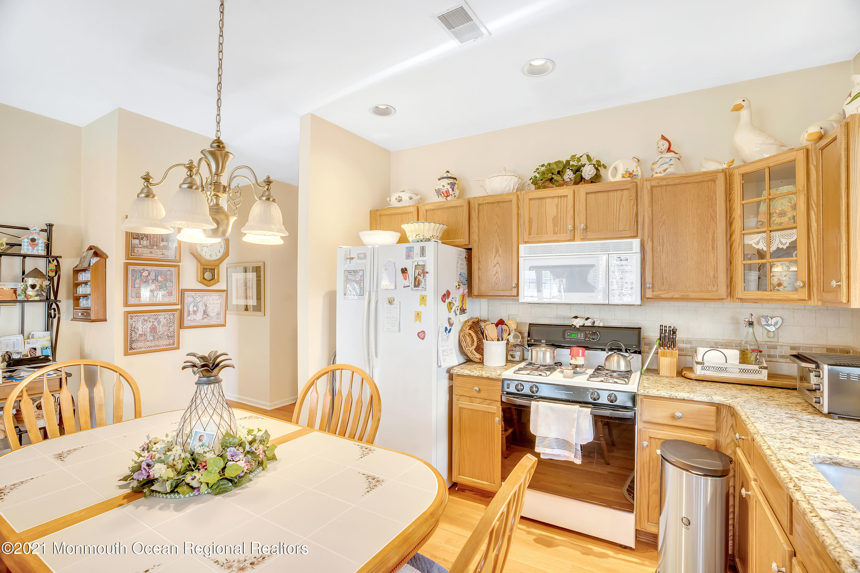 22 Shelley Road Brick, NJ 08724 - Photo 13 of 23 020_dsc00081