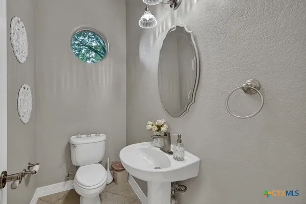 $998,000 | 9752 Trophy Oaks Drive, San Antonio, TX 78266