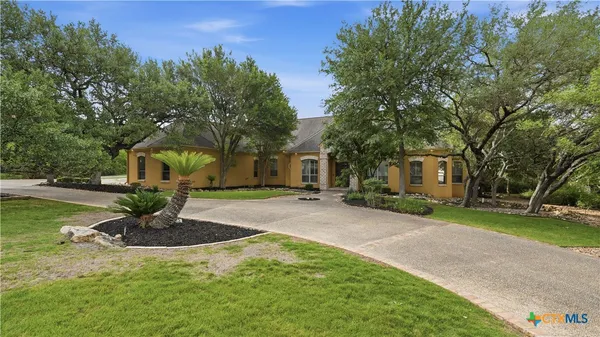 $998,000 | 9752 Trophy Oaks Drive, San Antonio, TX 78266