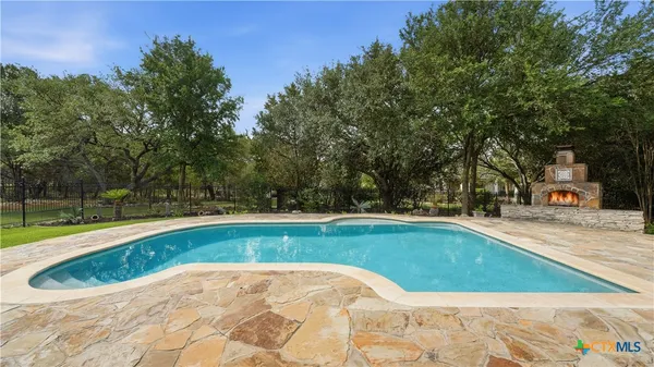 $998,000 | 9752 Trophy Oaks Drive, San Antonio, TX 78266