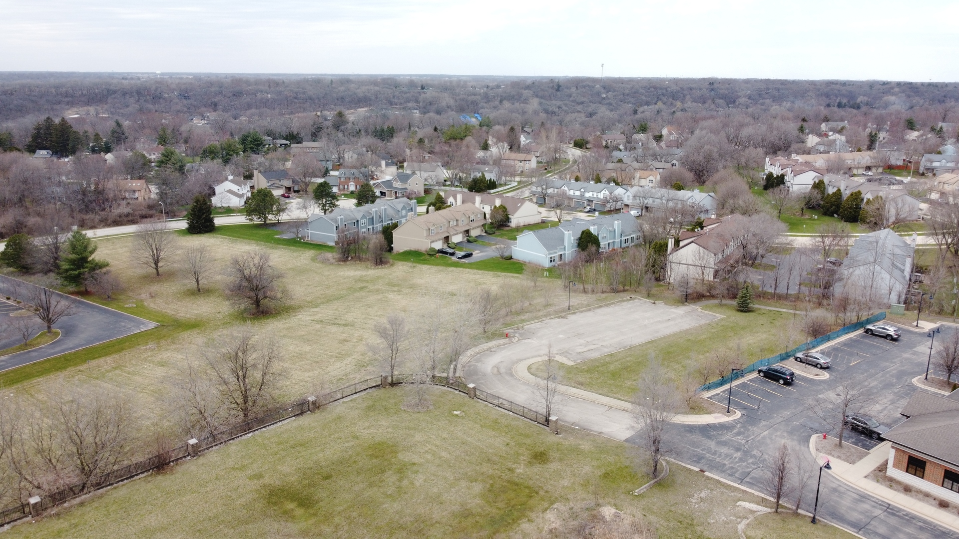 1188 East Algonquin Road Algonquin, IL 60102 - Photo 2 of 15