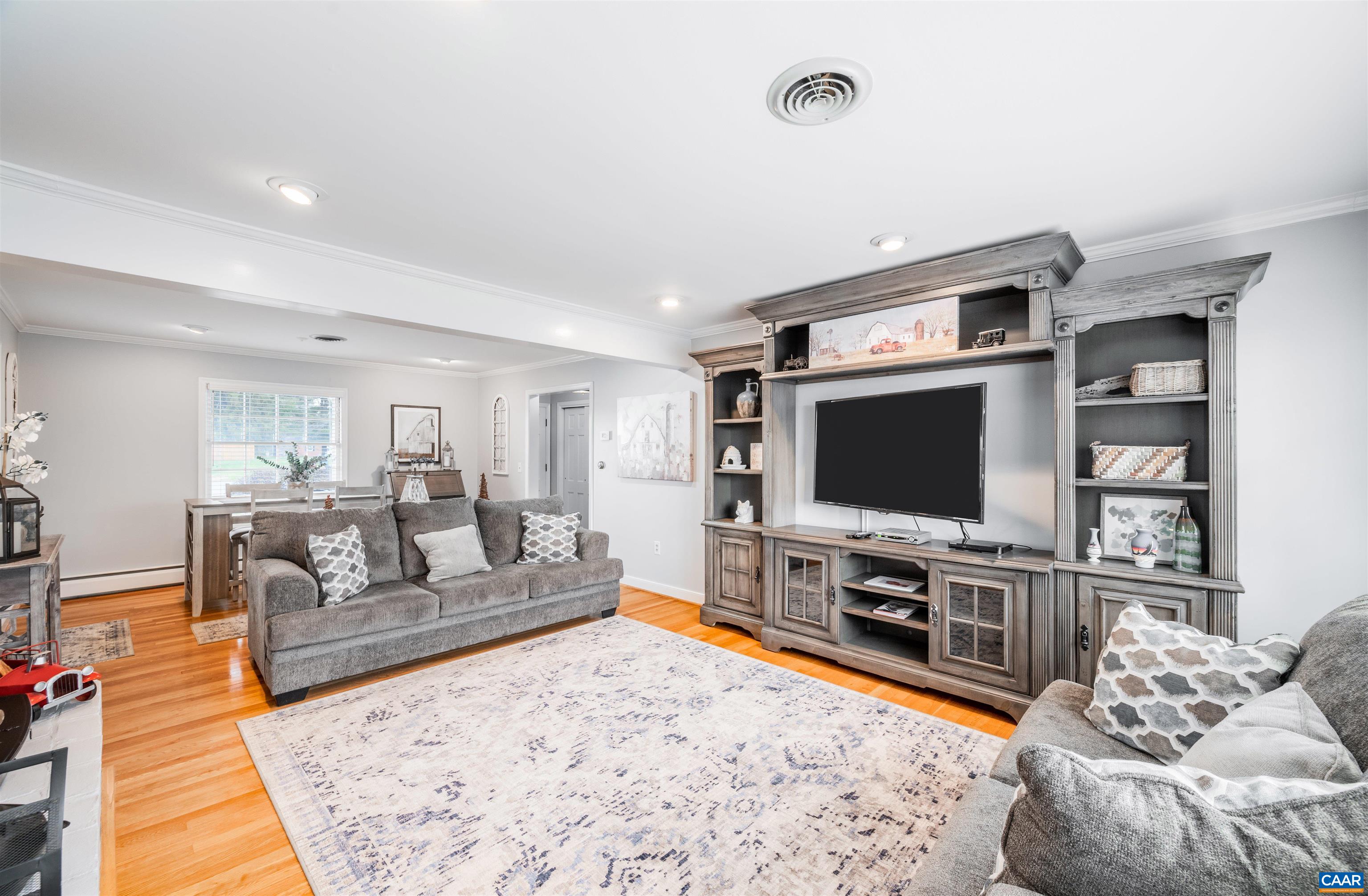 806 Kent Road Waynesboro, VA 22980 - Photo 5 of 57 Gallery Image 5