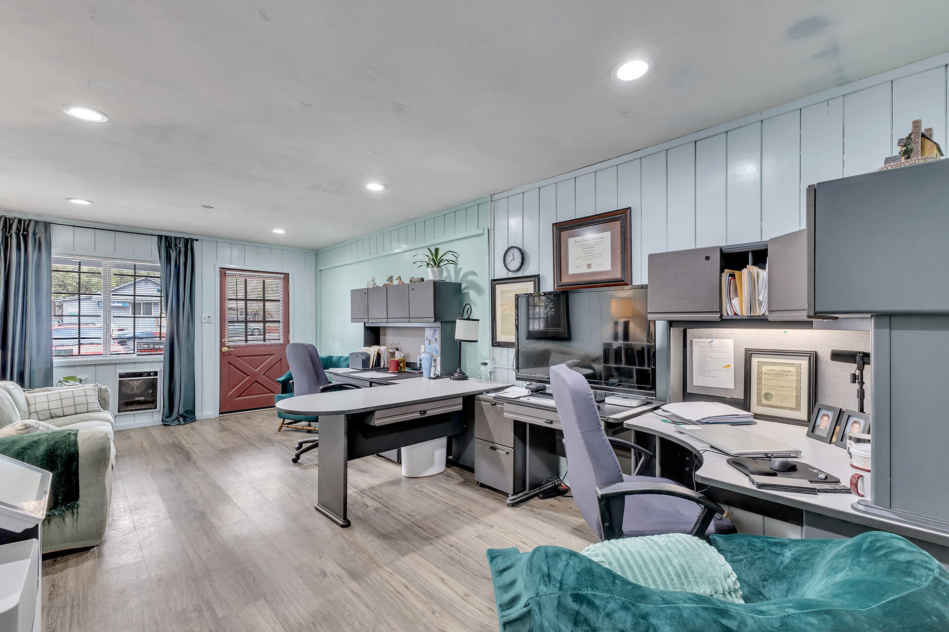54585 North Circle Drive Idyllwild, CA 92549 - Photo 12 of 58 a living room with furniture flat screen tv and window