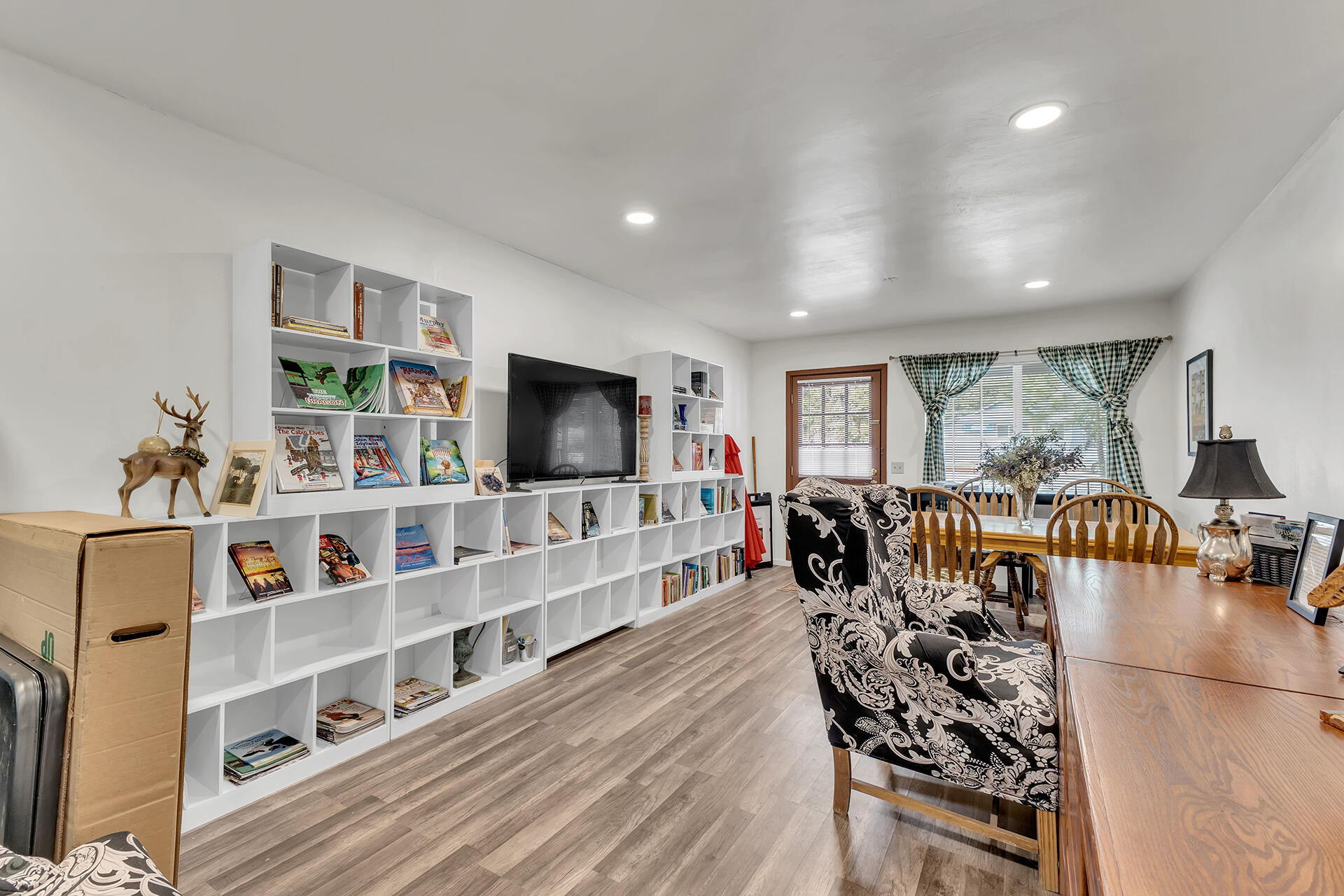 54585 North Circle Drive Idyllwild, CA 92549 - Photo 15 of 58 a living room with furniture and a flat screen tv