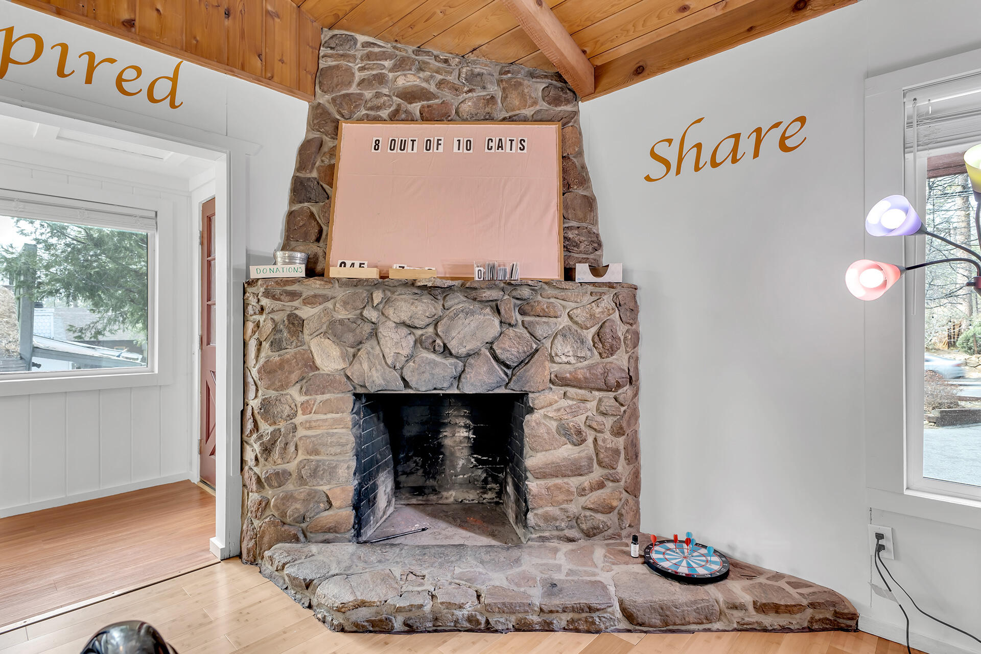 54585 North Circle Drive Idyllwild, CA 92549 - Photo 26 of 58 a view of fireplace and window