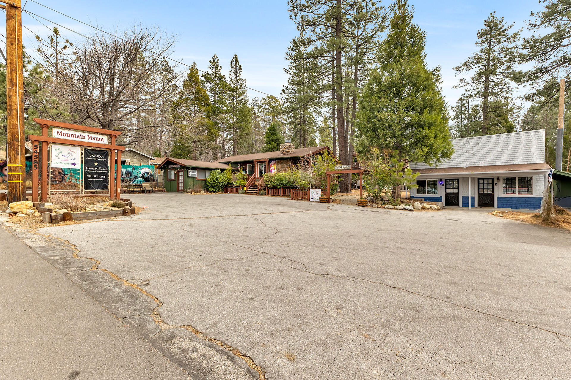54585 North Circle Drive Idyllwild, CA 92549 - Photo 56 of 58 a view of a street with houses on both side