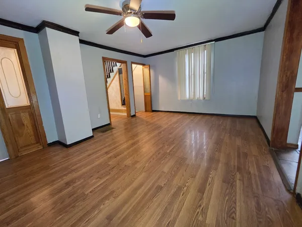 $279,900 | 557 Binder Street, Aurora, IL 60505