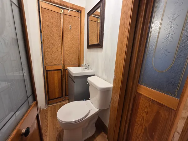 $279,900 | 557 Binder Street, Aurora, IL 60505