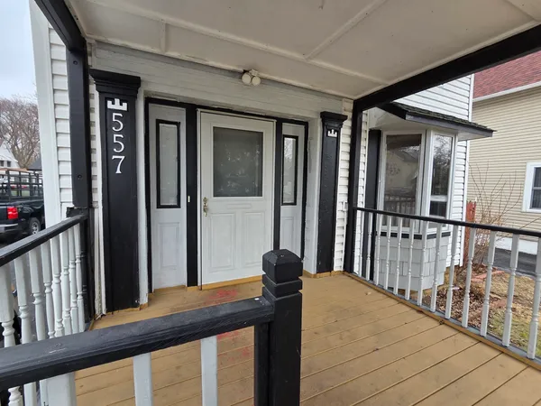 $279,900 | 557 Binder Street, Aurora, IL 60505
