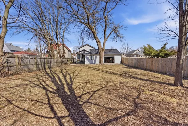 $279,900 | 557 Binder Street, Aurora, IL 60505