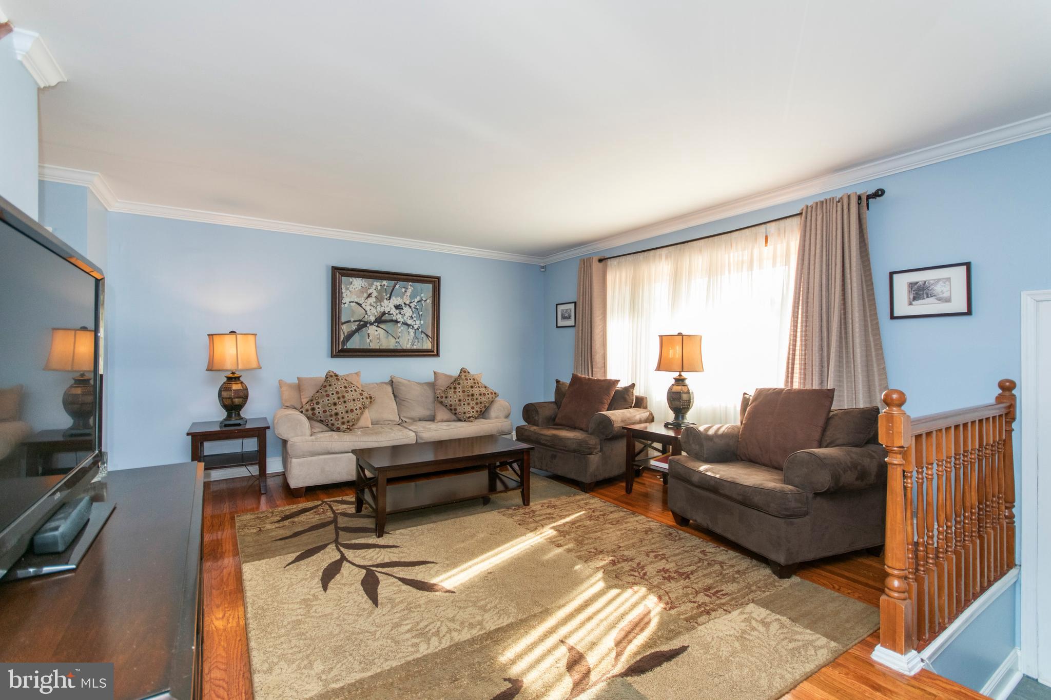 12404 Rambler Road Philadelphia, PA 19154 - Photo 2 of 17 Living Room
