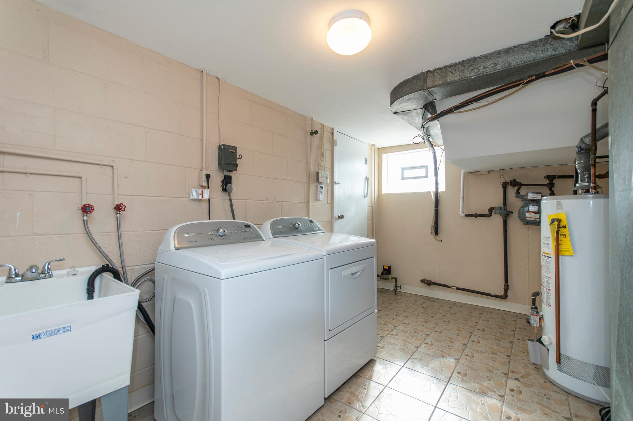 12404 Rambler Road Philadelphia, PA 19154 - Photo 16 of 17 Basement Laundry Area