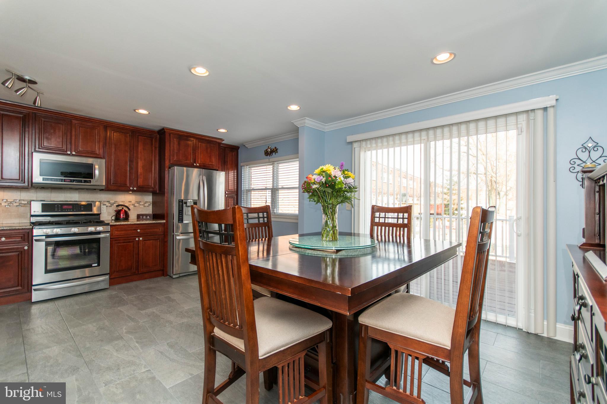 12404 Rambler Road Philadelphia, PA 19154 - Photo 5 of 17 Kitchen